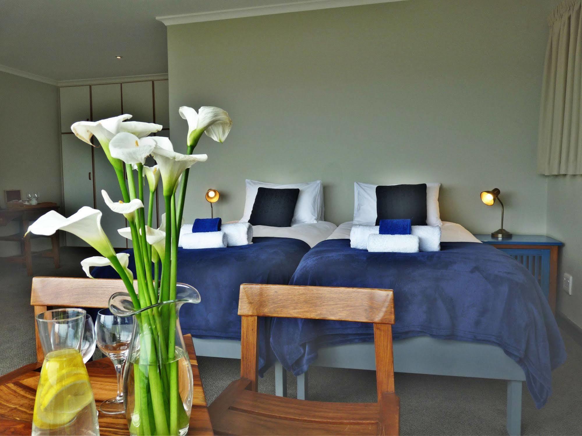 Knysnaviews Guest House Bagian luar foto