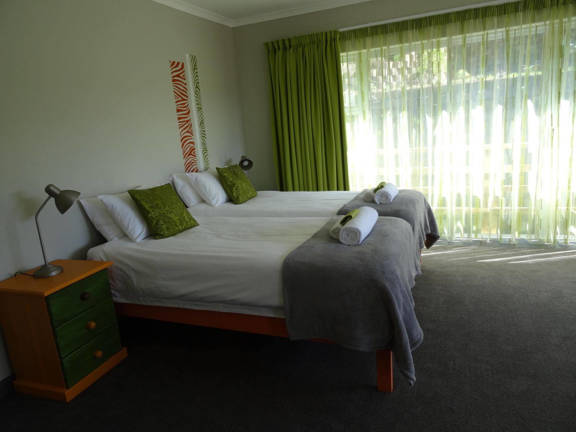 Knysnaviews Guest House Bagian luar foto
